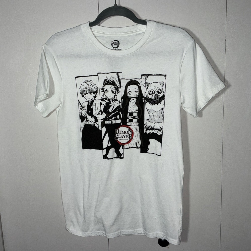 Black And White Demon Slayer Character T Shirt Size S 16 X 25‎